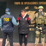 Dos hombres fueron detenidos por atacar con una molotov el predio de Newell’s: uno de ellos es profesor en el club