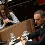 Lemoine quiere “que Adorni vuelva cuando se termine la pesadilla”