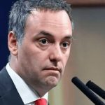 No va más: acorralado por escándalos de corrupción, Manuel Adorni renunció como Jefe de Gabinete