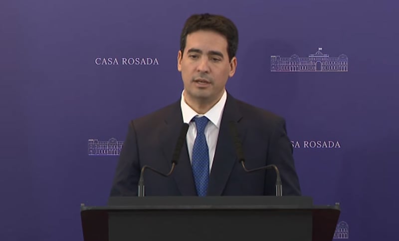 Adrián Ravier se presentó como próximo vocero presidencial: no permitió preguntas