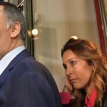 La esposa de Adorni recibió millones de pesos de una empresa interesada en la privatización de Tecnópolis