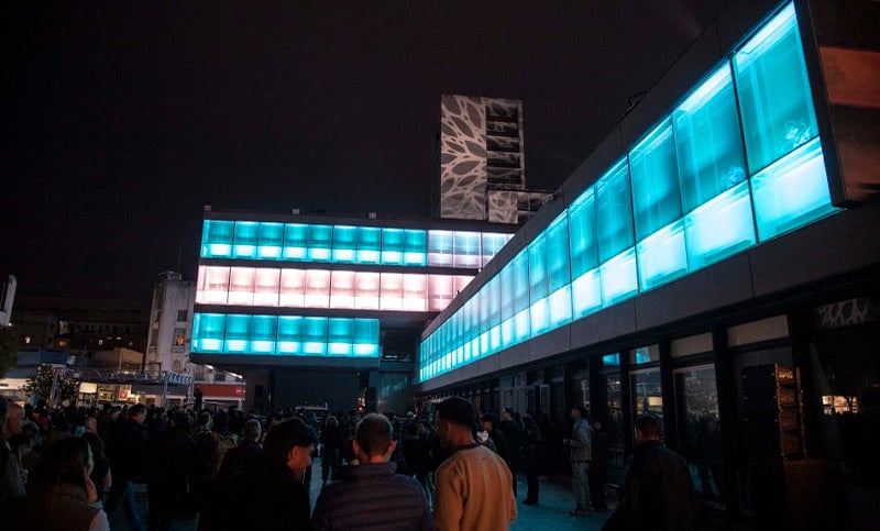 Música en vivo, DJ, animación y pantalla gigante para alentar a la selección