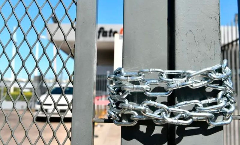 La crisis golpea a la industria con despidos, suspensiones y paralización de actividades