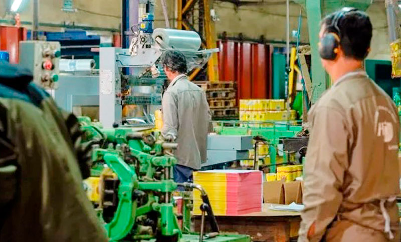 Las PyMEs reclaman una tregua fiscal y piden suspender embargos para evitar más cierres