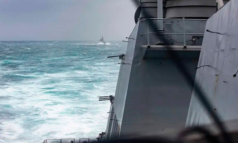 Tensión en Asia: guardacostas chinos y taiwaneses se enfrentaron cerca de la isla Pratas