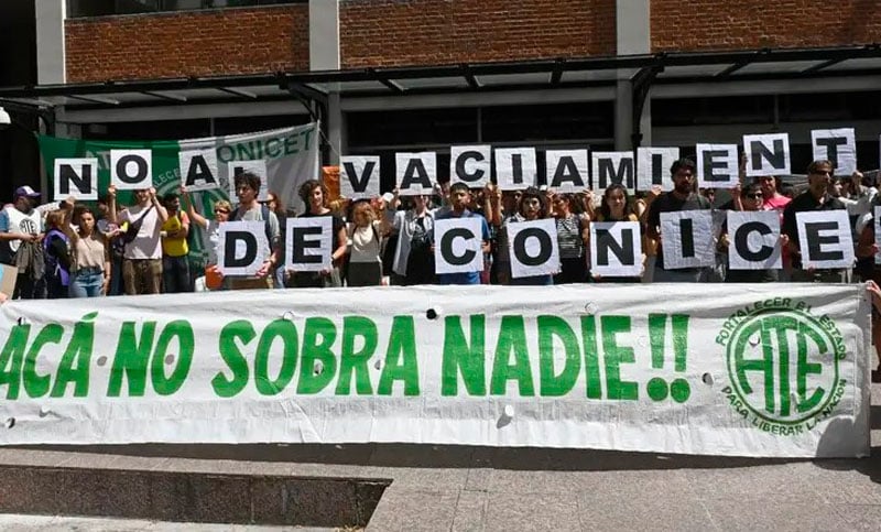 Advierten que 379 científicos del Conicet podrían ser despedidos el mes próximo