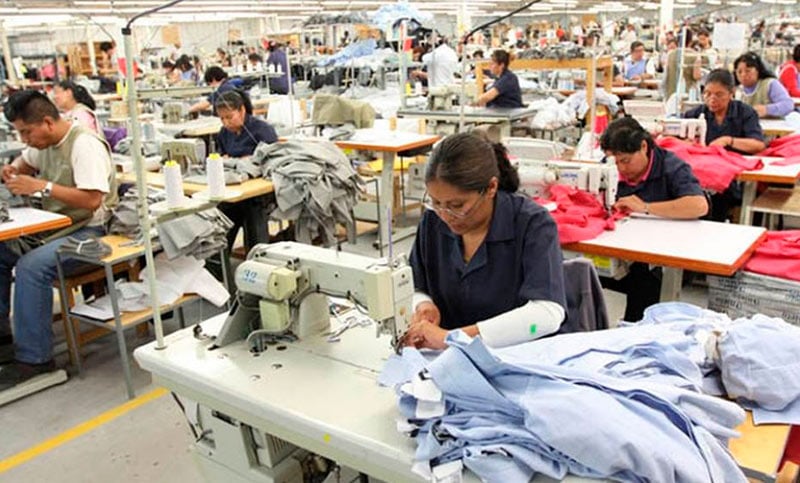 La industria textil, en crisis terminal: producción en baja, máquinas paralizadas y pérdida de puestos de trabajo en niveles históricos