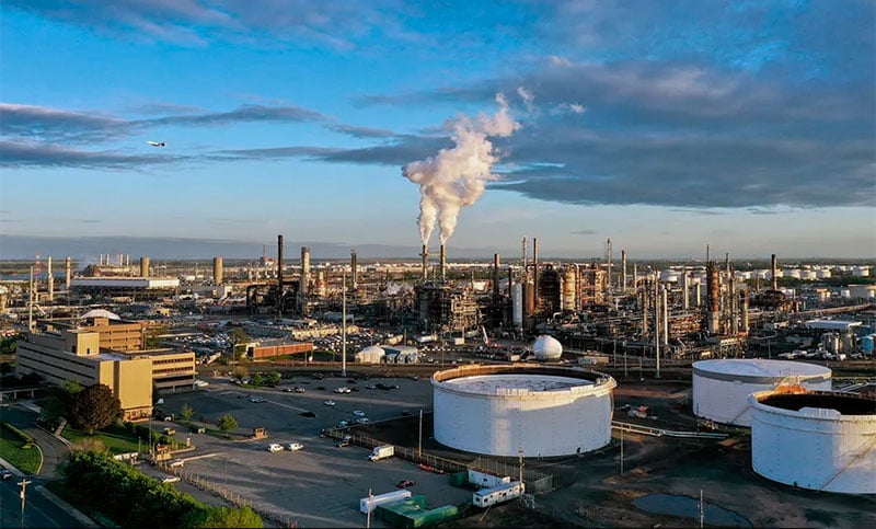 ¿Puede Estados Unidos quedarse sin el combustible que mueve su economía?