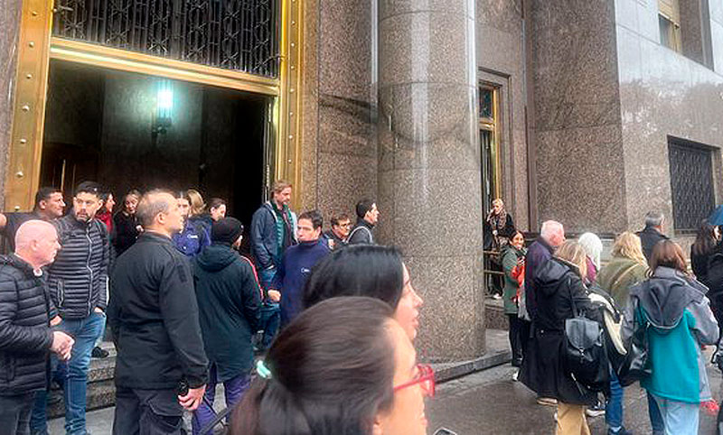 Evacuaron el Ministerio de Economía por dos amenazas de bomba