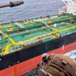 Macron afirma que Armada francesa abordó petrolero vinculado con Rusia en el Atlántico