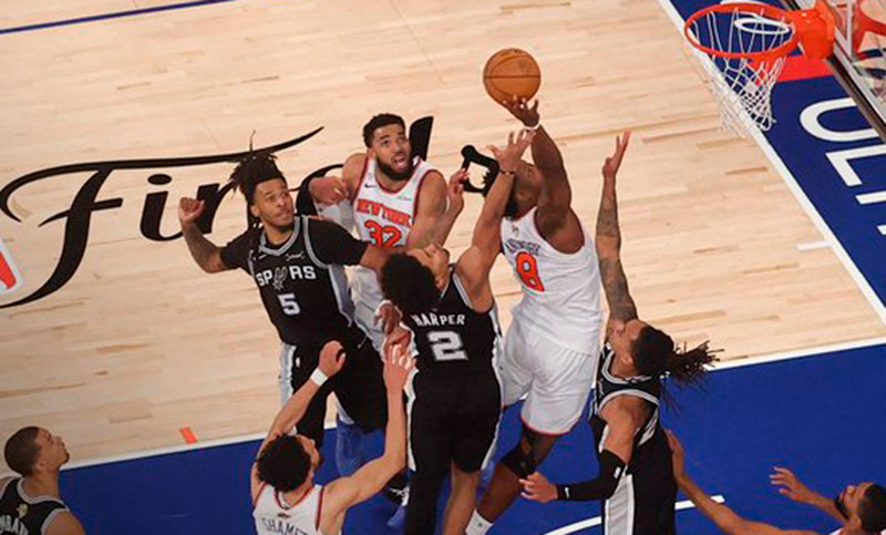 Ginóbili sufrió con la derrota de San Antonio Spurs en la NBA