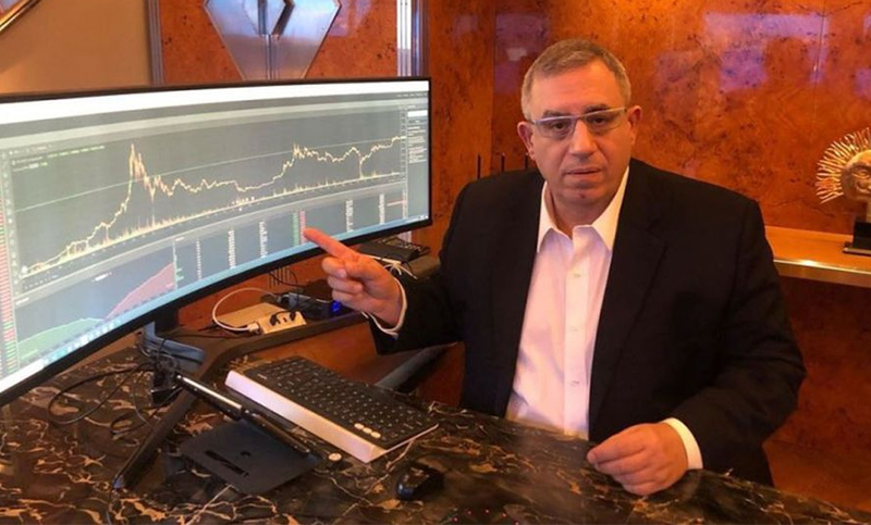 Maslatón analizó financieramente la explicación de Adorni: “Muy malos los dibujos”