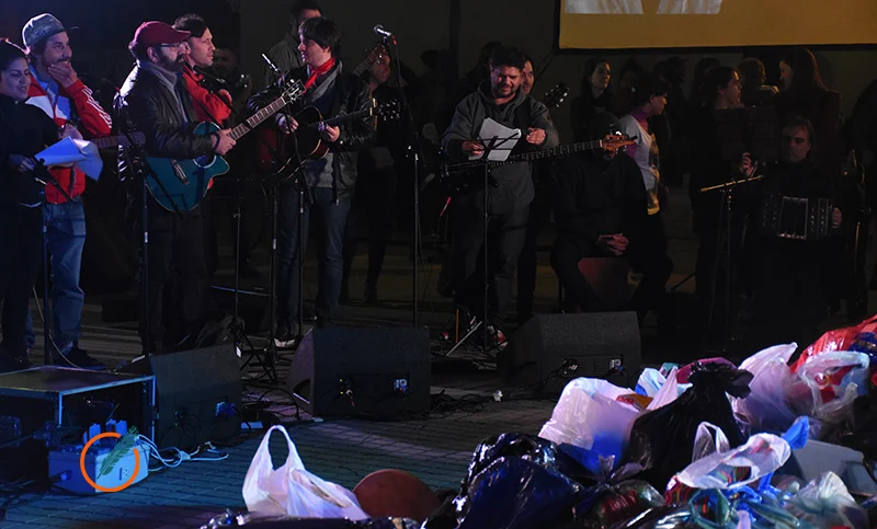 Vuelve el Frazadazo: con un festival gratuito, músicos rosarinos colectan abrigos para donar a quienes los necesitan