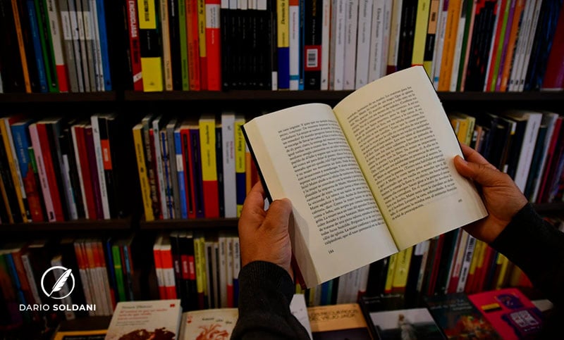 Día Nacional del Libro: ¿cuáles fueron los títulos más comprados por los argentinos?