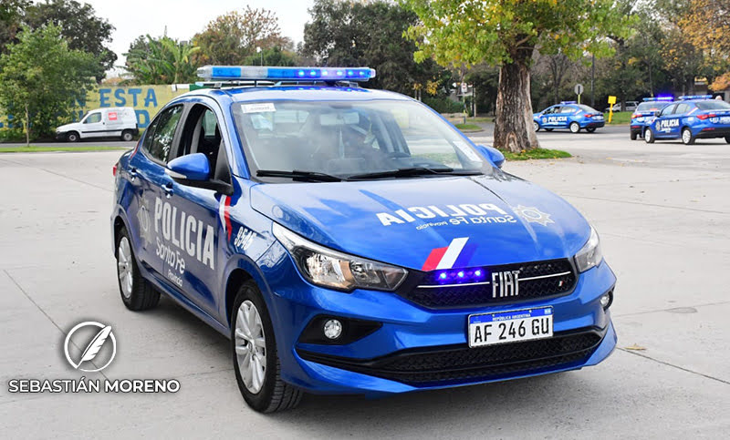 Amenazaba con agredir a su madre con un hacha y un pico: lo detuvieron con una Taser