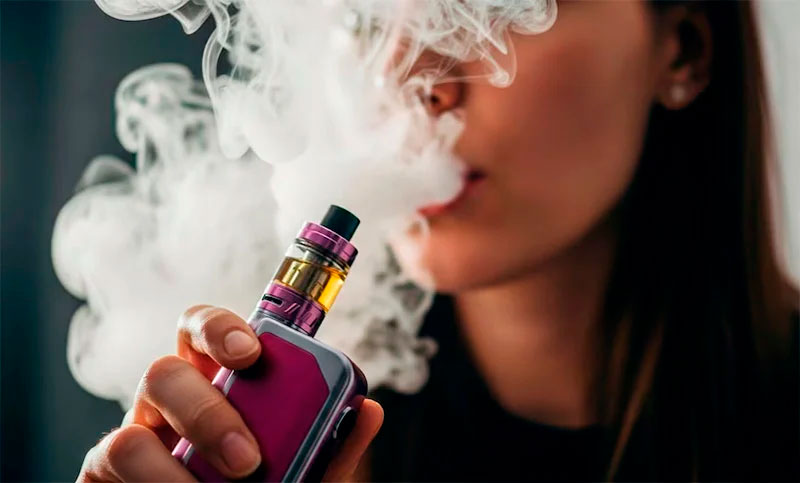 Impulsan en Rosario una prohibición del vapeo en bares y espacios cerrados: «No es menos nocivo que el cigarrillo»