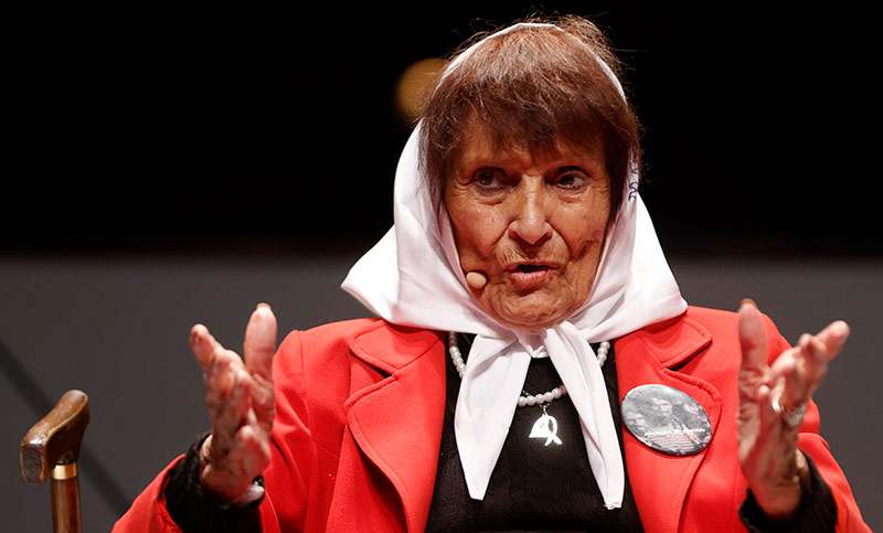 La familia de Taty Almeida convocó a una despedida pública en Plaza de Mayo