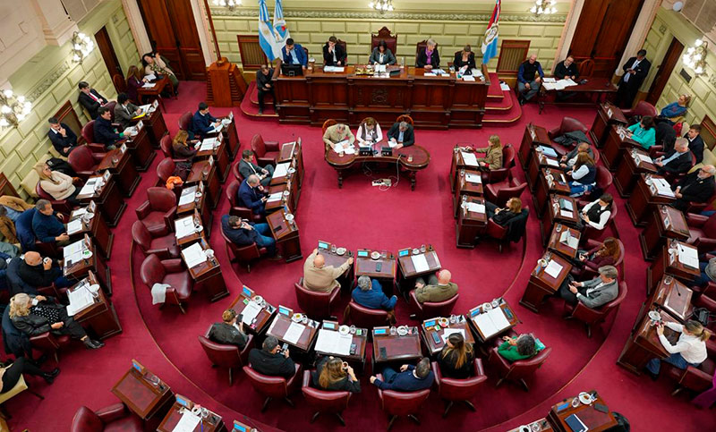 Ciudacoches en Santa Fe: Diputados aprobó un “Frankestein legal” que ahora debe volver al Senado