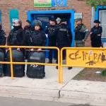 Graves disturbios en la puerta de un jardín por un presunto hecho de abuso sexual