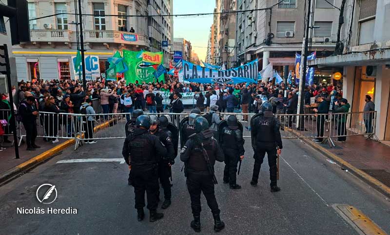 El contra-acto del 20 de junio: preparan una movilización para repudiar la visita de Milei a Rosario 