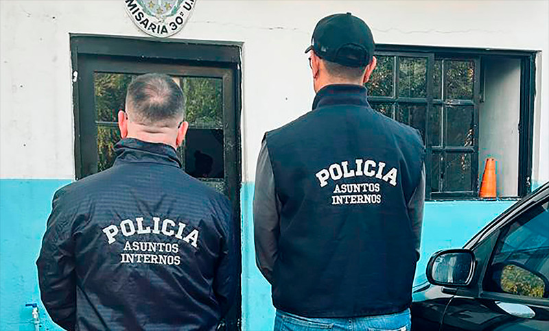 Dos agentes de la Policía de Investigaciones fueron detenidos tras allanamientos en Villa Gobernador Gálvez y Rosario