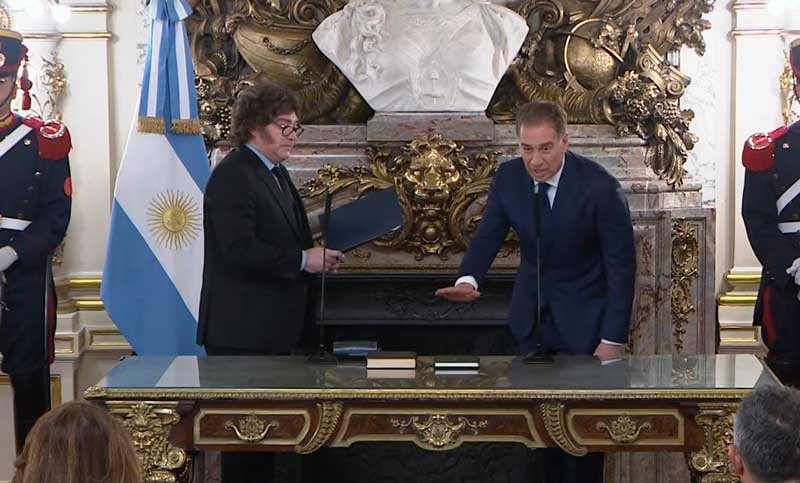 Santilli juró como jefe de Gabinete tras la salida de Adorni