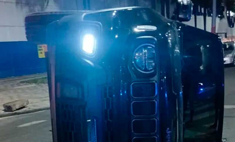 Un ex DT de Newell’s protagonizó un fuerte siniestro vial en la zona sur de Rosario
