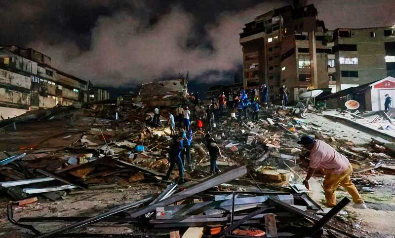 Continúan las tareas de rescate en Venezuela tras los terremotos: al menos 164 muertos y más de 900 heridos