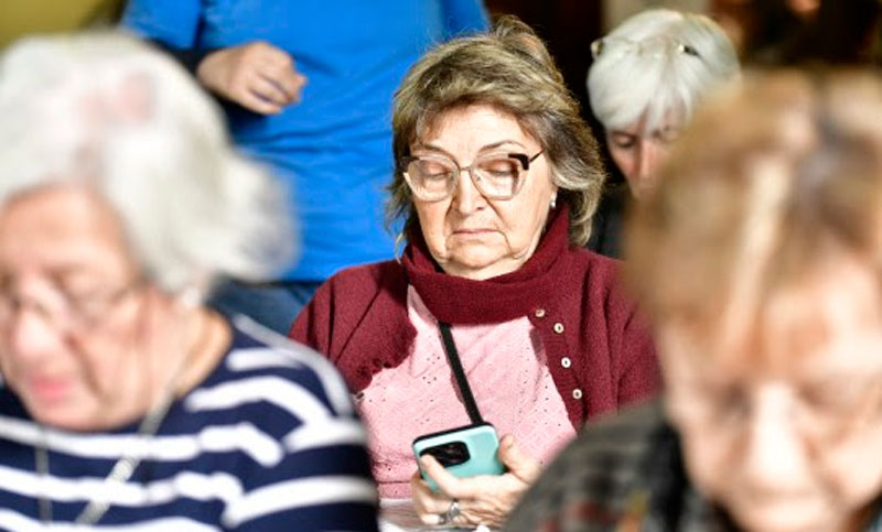 Realizarán un ciclo de charlas para ayudar a personas mayores a prevenir estafas y ciberdelitos