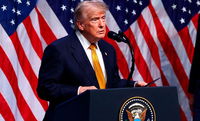 Trump retrocede con la tarifa del 20% que había impuesto en el estrecho de Ormúz