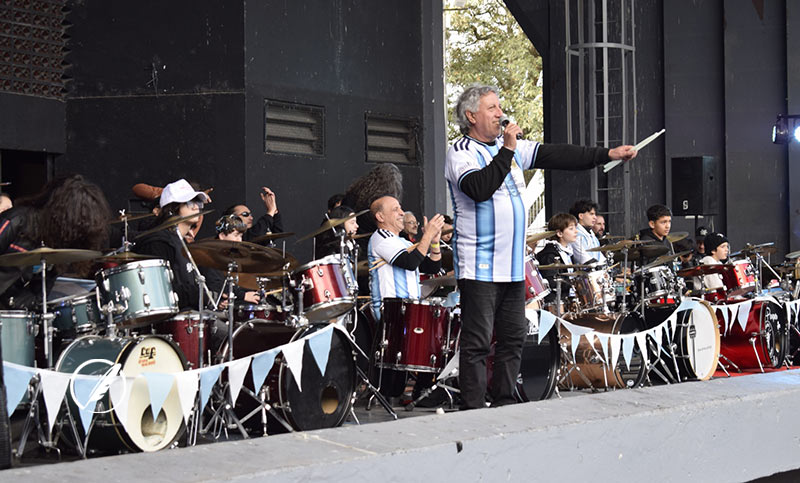 Rosario celebró el Día del Baterista con un homenaje en el Anfiteatro Municipal