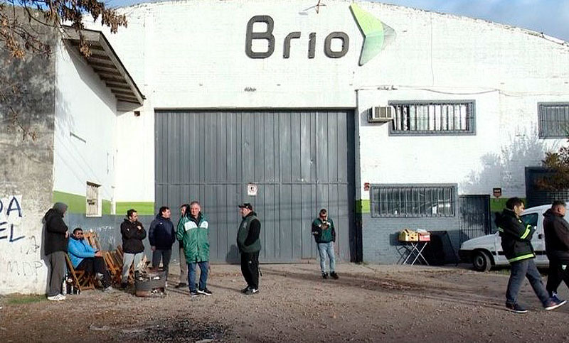 Despidieron 60 trabajadores de la empresa Expreso Brío en Rosario y ya son más de 200 en todo el país