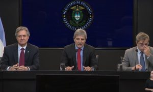 Caputo informó el programa financiero de 2027: el objetivo de ser “investment grade” y la salida a los mercados como opción
