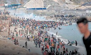 Crisis histórica en Ceuta: suben a 34 los muertos mientras estiman que son 50.000 los migrantes que ingresaron desde Marruecos