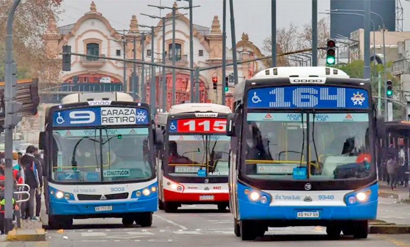 Los colectiveros acordaron un aumento salarial por tres meses y se desactiva el paro en el Área Metropolitana de Buenos Aires
