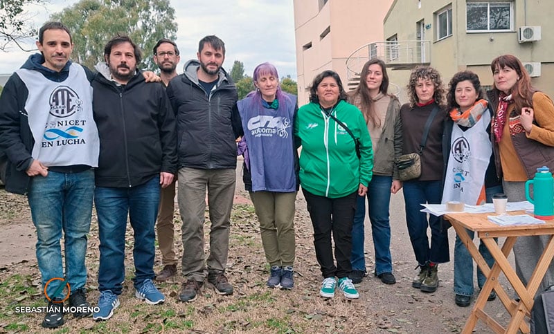 Reclaman en el Conicet Rosario por la prórroga de casi 400 becas y advierten que el recorte actual es peor que el de 2001