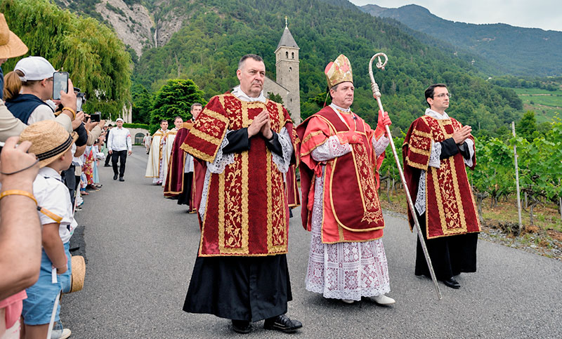Por “acto cismático”: el Vaticano excomulga al grupo ultraconservador que desafió la autoridad del papa León XIV