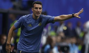 Scaloni: “No nos dijeron nada sobre posibles problemas por la bandera de Malvinas”