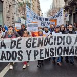 “Los jubilados no pueden comprar remedios ni alimentos”: rosarinos marcharon en defensa de los adultos mayores