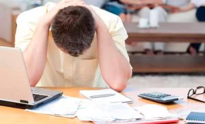 La cantidad de personas en mora subió 140% en dos años y representa al 28% de los deudores