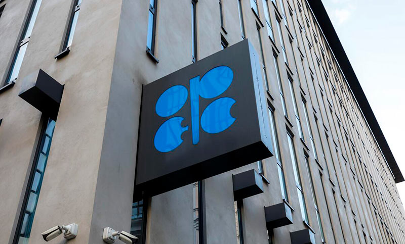 Los países de la OPEP+ acordaron incrementar la producción de petróleo en 188.000 barriles diarios desde agosto