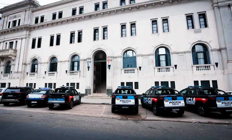 Santa Fe: seis policías acusados por la muerte violenta de un hombre en una comisaría