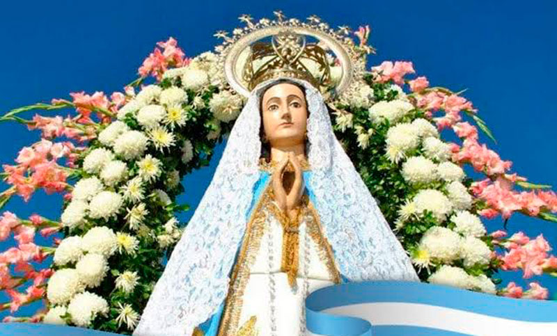 La Virgen de Itatí estrenó un nuevo manto bordado con hilos de oro y plata a días de su fiesta patronal