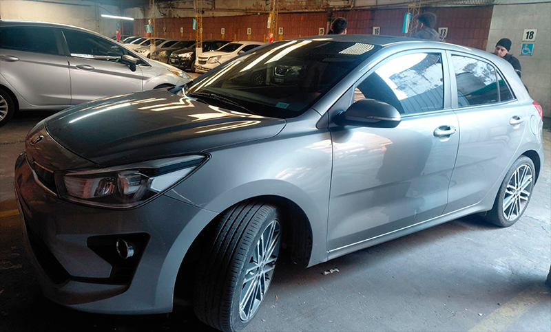 Estafa sobre ruedas: intentaron comprar una auto con una falsa transferencia y los detuvieron