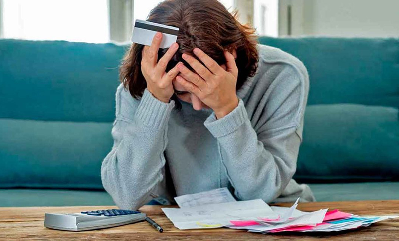 Cada vez son más las familias y empresas endeudadas con bancos y billeteras virtuales