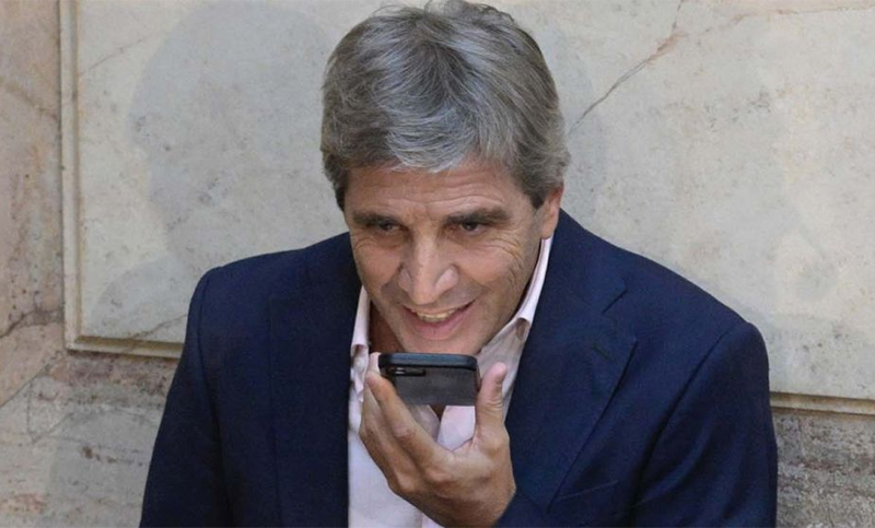 Caputo en otra cosa: “No conozco ningún argentino que no reconozca que España nos pasó por arriba”