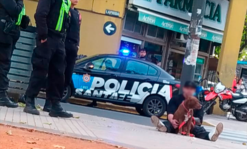 Vecinos denuncian al dueño de dos perros pitbull por reiterados ataques a otros canes en las plazas López y Libertad