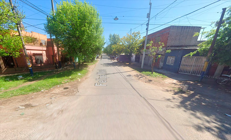 Gresca en barrio Ludueña: un hombre recibió un disparo y una mujer sufrió un golpe en la cabeza