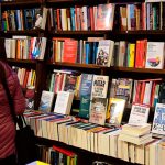 Libreros en alerta porque el Gobierno busca eliminar una ley clave para el sector: ¿en qué consiste y cómo los afectará?