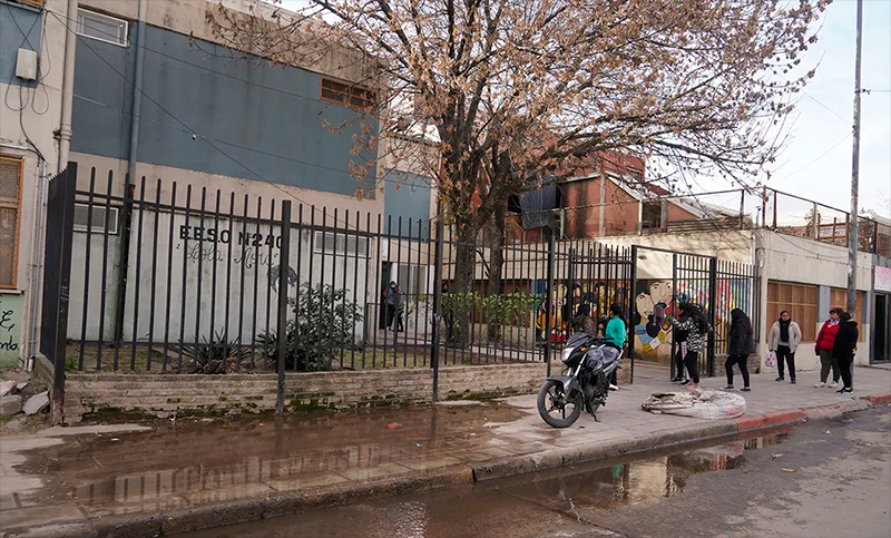 Zona sudoeste: un  alumno llevó un revólver a la escuela y se encendieron todas las alarmas